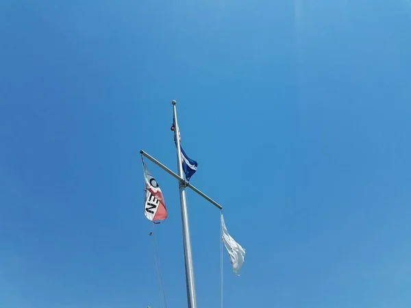 Blue Sky Flag Pole Flag United States America Open Sign — Stock Photo, Image