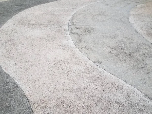 White Grey Curved Cement Sidewalk Ground Floor — 스톡 사진