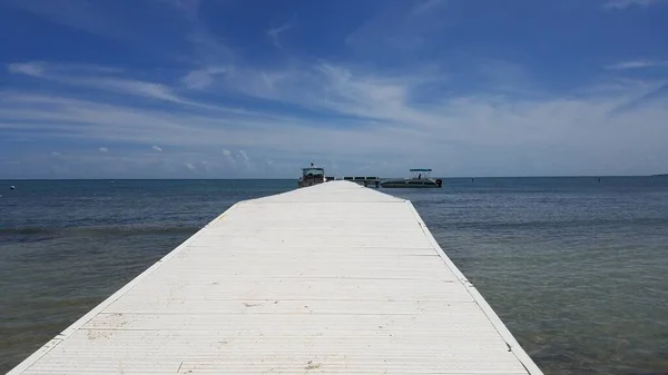 Largo Paseo Marítimo Blanco Muelle Aguas Tranquilas Guanica Puerto Rico — Foto de Stock