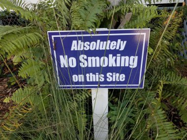 Mavi kesinlikle sigara içilmez bu işaret ve yeşil bitki