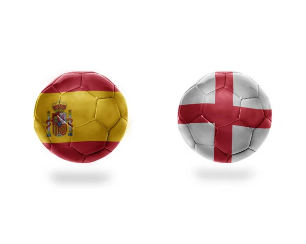 Fußballbälle Mit Nationalflaggen Von England Und Spanien Vereinzelt Auf Weißem — Stockfoto