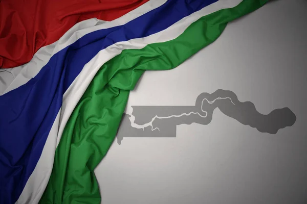 Ondeando Colorida Bandera Nacional Gambia Sobre Fondo Mapa Gris Ilustración — Foto de Stock