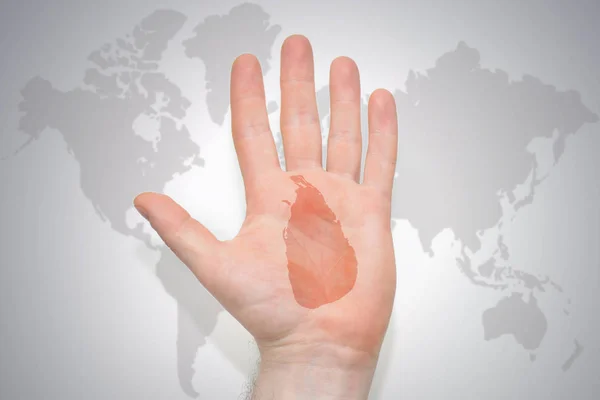 Handen Med Karta Över Sri Lanka Grå Värld Karta Bakgrunden — Stockfoto