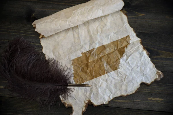 Карта состояния теннезее на старинной бумаге со старой ручкой на деревянном столе — стоковое фото
