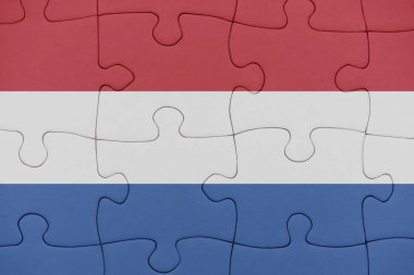 Hollanda bayrağı ile bulmaca.