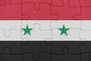 Suriye bayrağı ile bulmaca.