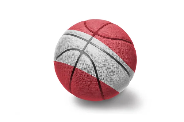 Kosárlabda-labda az osztrák nemzeti zászló fehér alapon — Stock Fotó