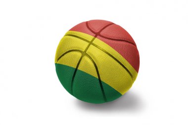 Beyaz arka planda Bolivya Ulusal bayrağı ile basketbol topu