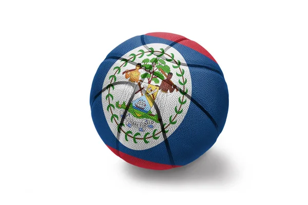 Basketbalový míč s národní vlajkou Belize na bílém pozadí — Stock fotografie