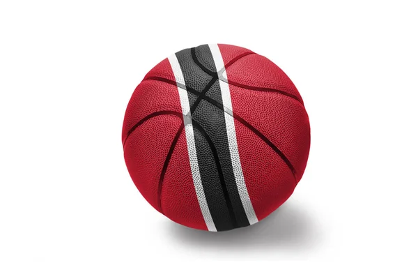 Bola de basquete com a bandeira nacional de trinidad e tobago no fundo branco — Fotografia de Stock