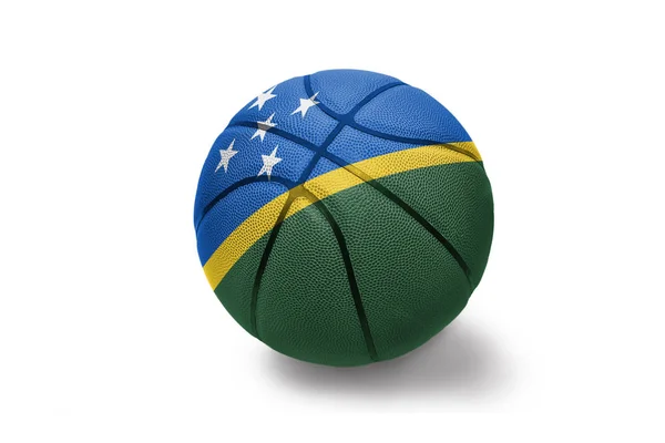 Pelota de baloncesto con la bandera nacional de las Islas Salomón sobre el fondo blanco —  Fotos de Stock