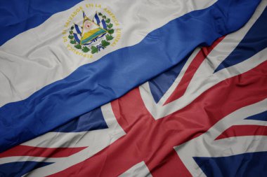 büyük Britanya ve el salvador ulusal bayrağı renkli bayrak sallayarak.