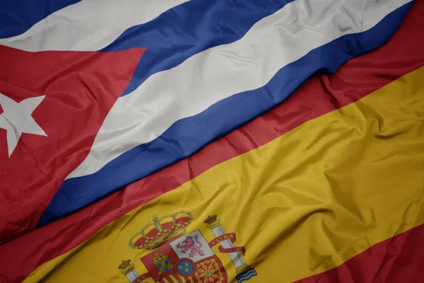 Η σημαία της Ισπανίας και η εθνική σημαία της Κούβας. — Φωτογραφία Αρχείου