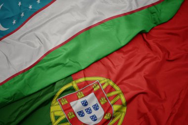 portekiz ve özbekistan ulusal bayrağı renkli bayrak sallayarak.