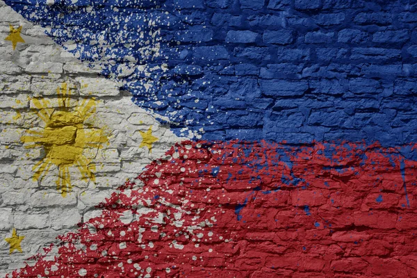 Colorido Pintado Gran Bandera Nacional Filipinas Una Pared Ladrillo Viejo —  Fotos de Stock