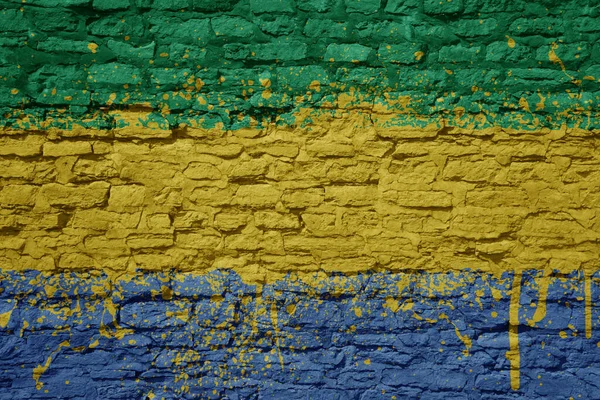 Kleurrijke Geschilderde Grote Nationale Vlag Van Gabon Een Massieve Oude — Stockfoto