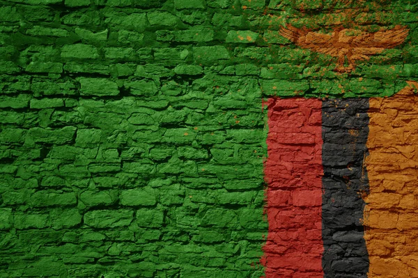 Colorato Dipinto Grande Bandiera Nazionale Zambia Una Massiccia Vecchia Parete — Foto Stock