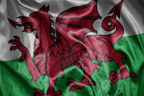 Zwaaiende Kleurrijke Glanzende Grote Nationale Vlag Van Wales Een Zijdeachtige — Stockfoto