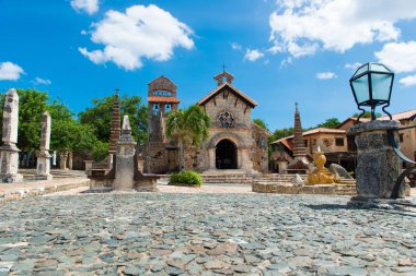 Antik köy Altos de Chavon - Dominik Cumhuriyeti yeniden sömürge kasaba. Casa de Campo, La Romana