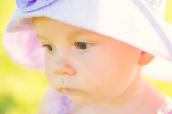 Portrait Happy Girl Vacation Girl Purple Sitting Lawn — Stock Photo, Image