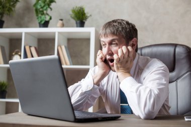 Office, finans, Internet, iş, başarı ve stres kavramı - kızgın işadamı başarısız müzakereler, umutsuzluk duyguları