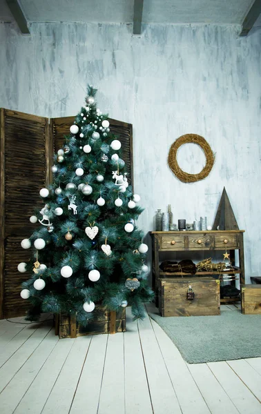 Navidad Año Nuevo Decorado Habitación Interior Con Regalos Árbol Año —  Fotos de Stock