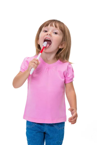 Retrato Menina Bonito Anos Idade Rosa Shirt Escovar Dentes Isolados — Fotografia de Stock