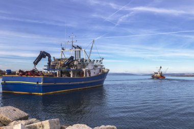 İki Balık tutma balıkçı tekneleri