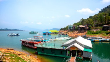 Talad Vientiane Province.May 21, 2019.Fishing Village İskelesi, Nam Ngum 1 Rezervuar, Laos
