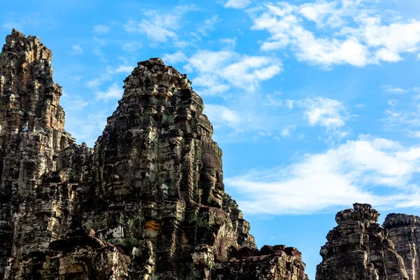 Bayon Tapınağı Angkor Kamboçya Nın Antik Taş Yüzleri — Stok fotoğraf