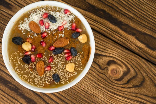 Kom Met Traditionele Turkse Zoete Dessert Ashure Tegen Houten Achtergrond — Stockfoto