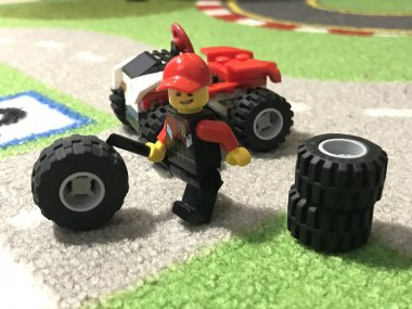 Oyuncak lastik tamircisi jantlar tamir