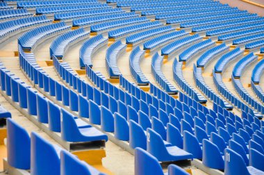 Mavi boş stadyum koltukları