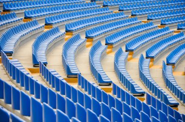 Mavi boş stadyum koltukları