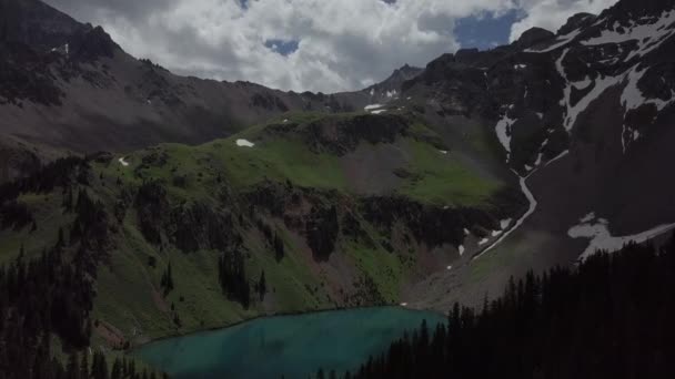 Luchtfoto Van Blue Lake Buurt Van Ridgway Colorado Met Berg — Stockvideo