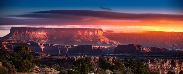 Beautiful Sunrise Canyon Needles District Canyonlands Utah — Stock Photo, Image