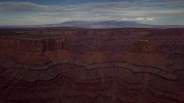 Doğu çatal Shafer Kanyon ve La Sal Dağları yakınında ölü at nokta State Park Canyonlands Utah ABD Hava 