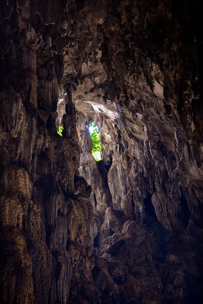 Batu Cave Inside Limestone formations — Stock Photo, Image