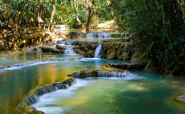 Kuang Tat Kuang Cachoeira Três Camadas Lindo Localizado Sul Luang — Fotografia de Stock