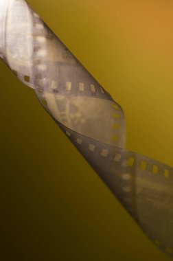 Film, 35 mm, sesi, makro, sarı. sıcak, streç, bak, tezahür, retro, bükülmüş, siyah, arka plan, fotoğraf stüdyosu, fotoğraf çekimi, mekanik fotoğraf, degrade, plastik, çerçeve, çerçeve, kaset