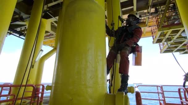 Kelantan Malaysia February 2019 Unidentified Abseiler Wearing Personal Protective Equipment — Stock Video