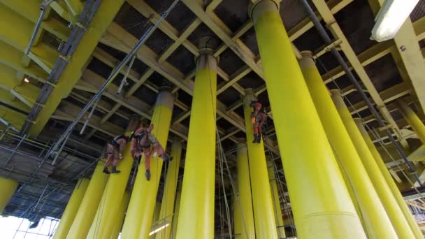 Kelantan Malaysia February 2019 Unidentified Abseiler Wearing Personal Protective Equipment — Stock Video