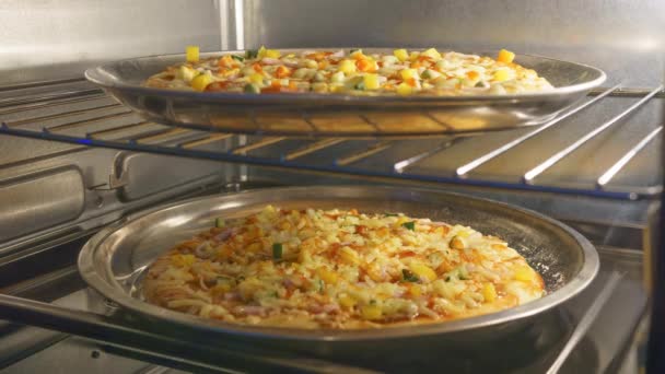 Hög Kvalitet Tid Förfaller Bakning Hemgjorda Pizzor Het Ugn — Stockvideo