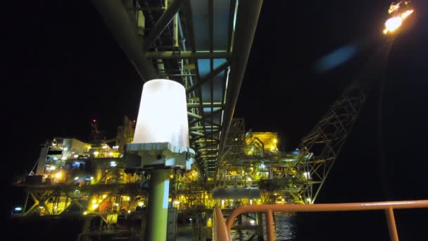 Und Gasindustrie Offshore Blick Auf Die Und Gasplattform Bei Nacht — Stockvideo