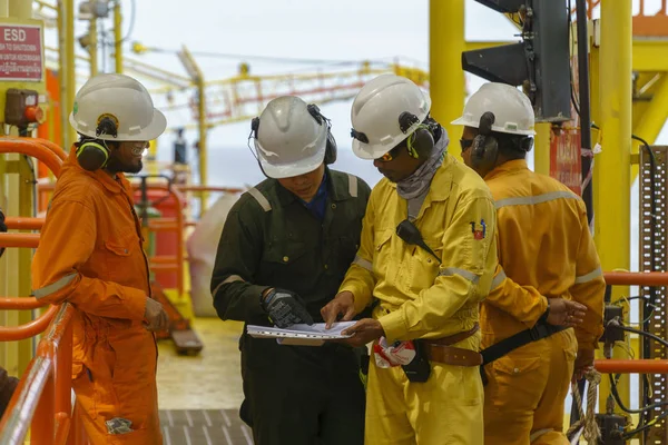 Oil and gas industry — Stock Photo, Image