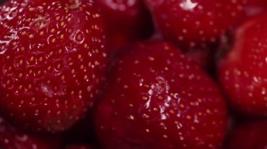 Taze çilek yakın çekim, 360 derece rotasyon, gıda arka plan 
