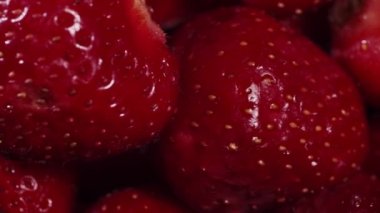 Taze çilek yakın çekim, 360 derece rotasyon, gıda arka plan 