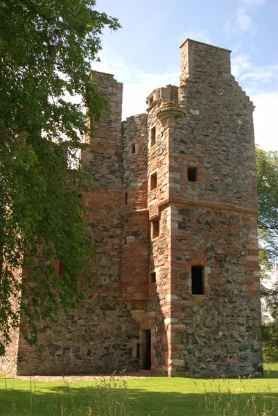 Ruínas da torre Greenknowe na Escócia — Fotografia de Stock