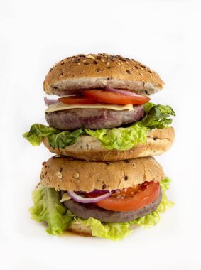 Et ve Sebze Burger patates kızartması ile.