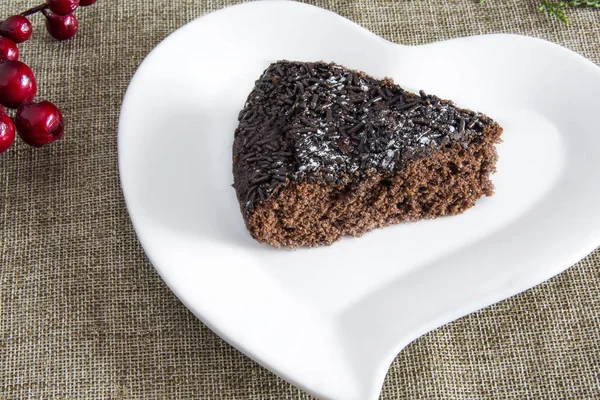 Κέικ Σοκολάτας Που Σερβίρεται Ένα Πιάτο — Φωτογραφία Αρχείου